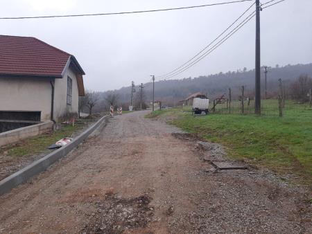 Drskovče ureditev trga in dostopne poti na igrišče (10)